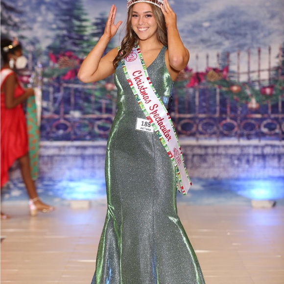 Pageant + prom gown - Picture 2 of 2